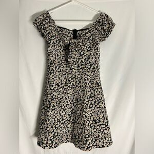 May Floral Dresss Size small Sun dress